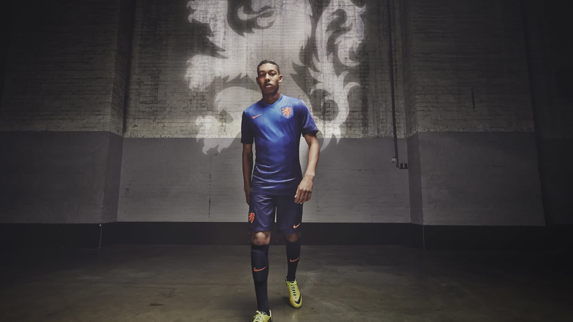 爱游戏入口-贝林厄姆哑火，奥纳纳封神！曼联零封之夜最大功臣是他